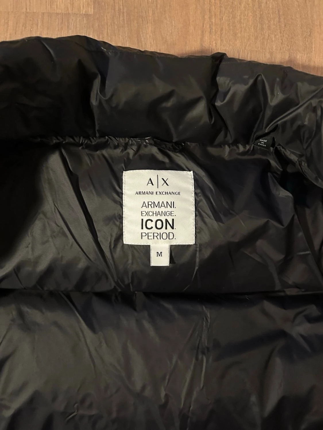 Svart pufferjacka från Armani Exchange - 4