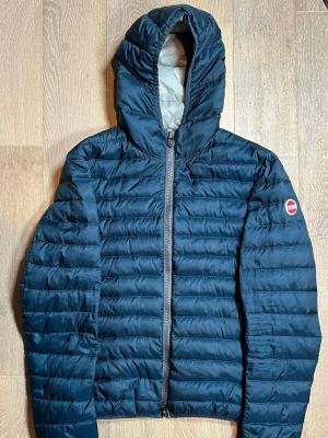 Colmar jacka - Colmar jacka 💥| Skick - 7/10 | En liten lagning under armhålan | Skriv privat vid frågor 🤝🙌