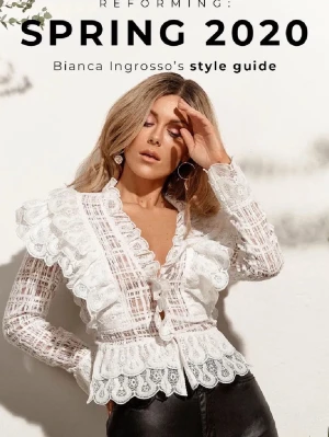 Spets blus💕 - Söt vit spets blus ifrån NLY TREND ,storlek 38, men passar även mig som har xs/s 💕 Nyskick då jag bara använt den en gång❤️