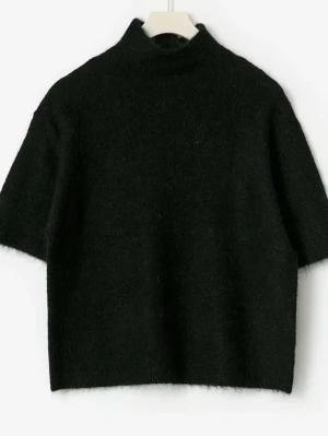 stickad tröja med krage - superfin stickad tröja från Gina