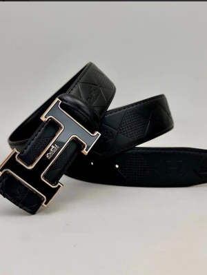 Herme’s  bälte  - Fräsch 110cm/justerbart bälte. 