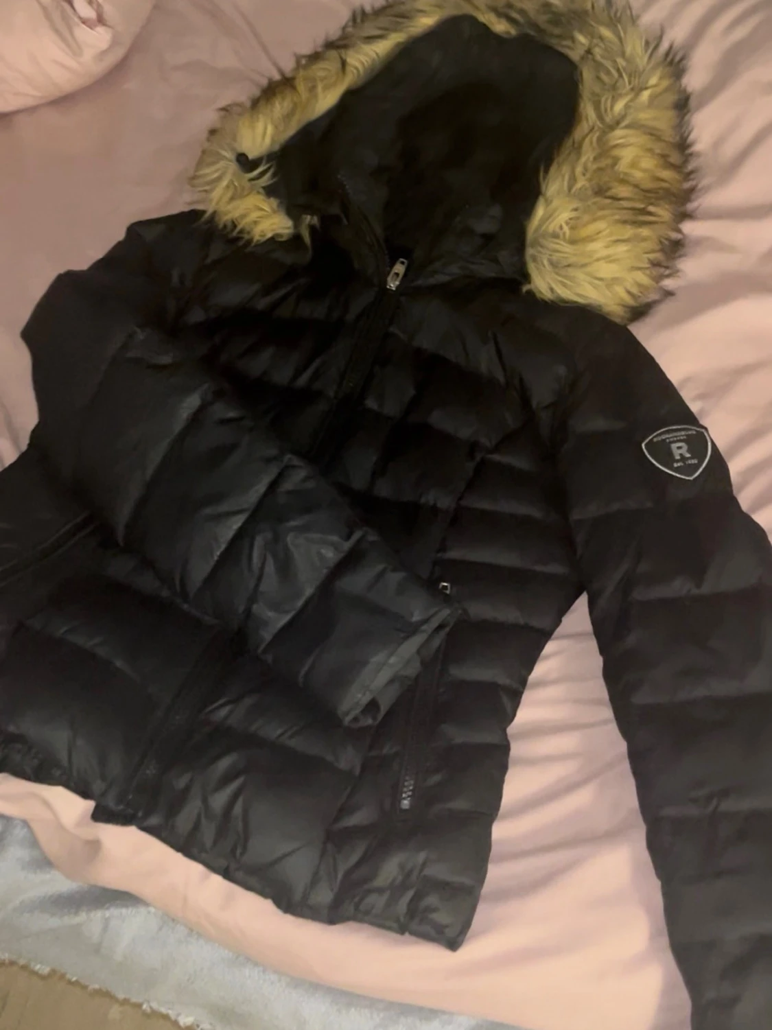 Svart pufferjacka Rockandblue strl 36