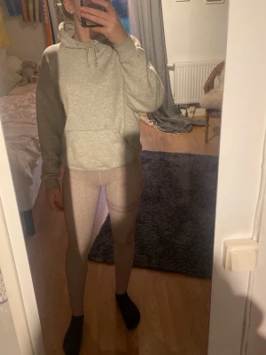 Aim’n - Sälger dess träning byxor då jag inte använder dem längre