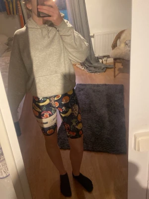 Stronger - Säljer dessa tränings shorts from stronger då dem inte kommer till användning längre, inte använda så mycket så det är bra skick på dem 