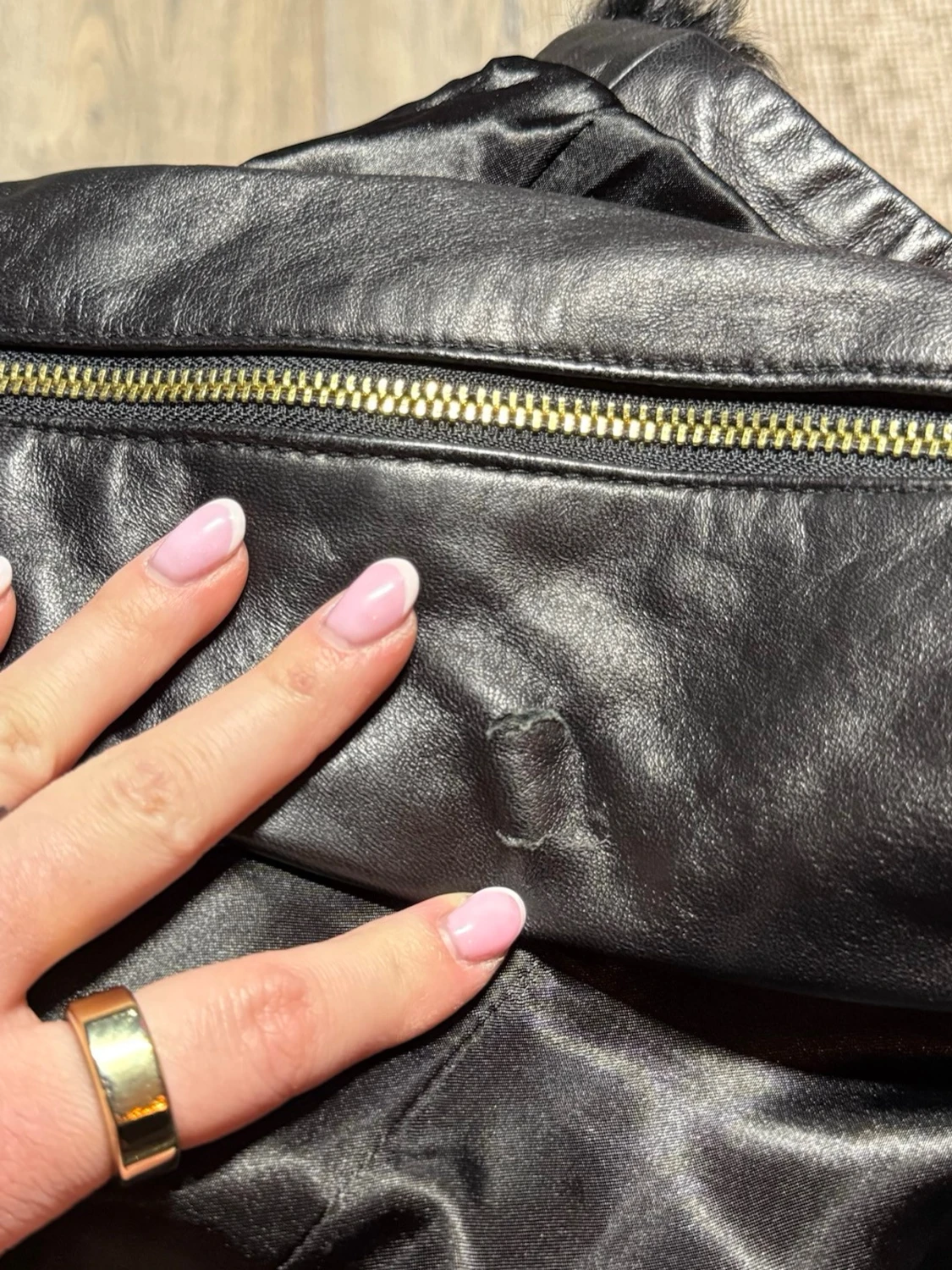 Svart bikerjacka med fuskpäls BikBok - 3