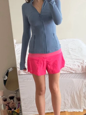 Rosa träningsshorts från Nike - Säljer dessa så snygga Nike träningsshorts🥰