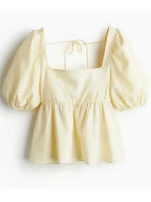 gul topp - söt topp ifrån hm. lappen är borta men sitter som en S