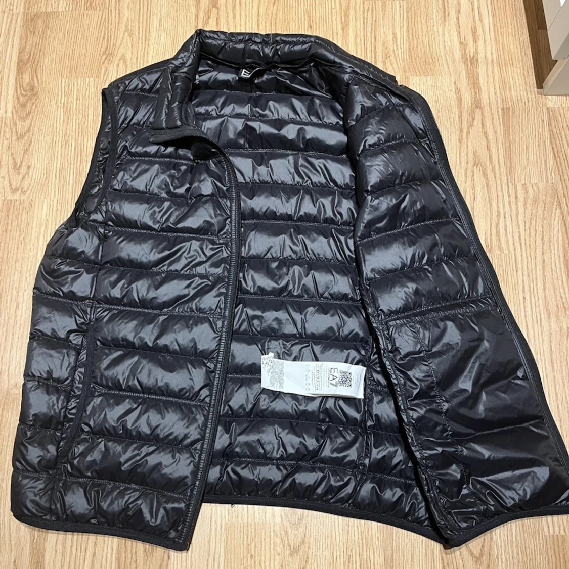 Svart väst från Emporio Armani EA7 - 1