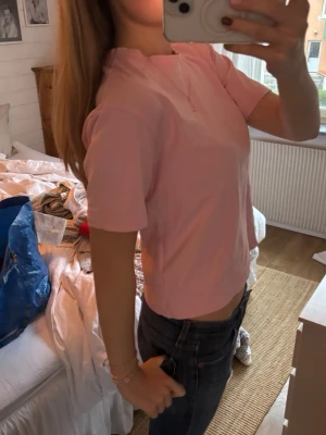rosa t-shirt - jättefin rosa tshirt som inte kommer till användning 