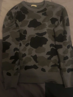 Burberry Cashmere - Burberry cashmere sweatshirt äkta men påse och kvitto saknas riktig cashmere