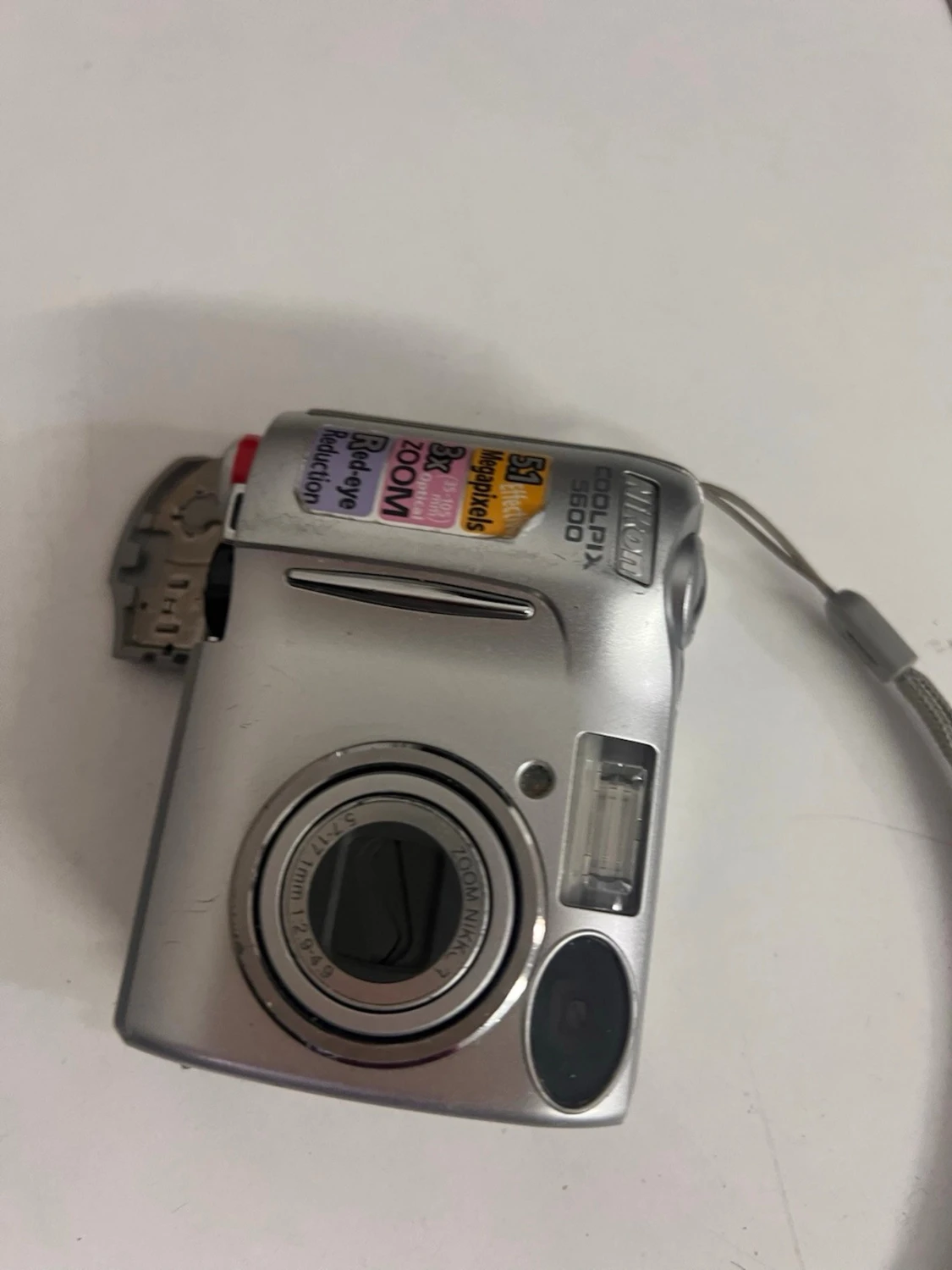 Nikon Coolpix 5600 - 3