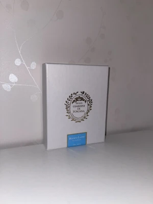 Bianco Latte - En väldigt populär söt gourmand doft som är helt unisex, något större favorit bland kvinnor. Kommer i 100ml 