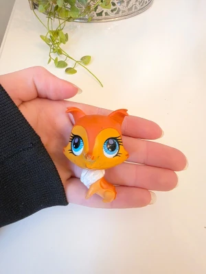 Littlest pet shop - Littlest pet shop, räv  Finns fler i min profil för bundle