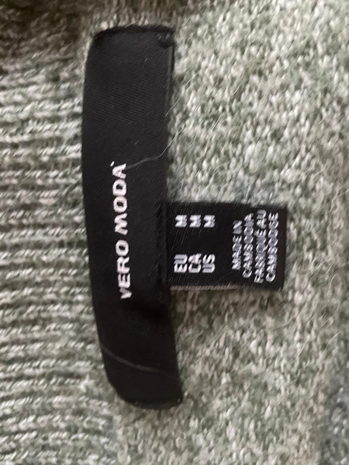 Grön stickad tröja från Vero Moda - 1