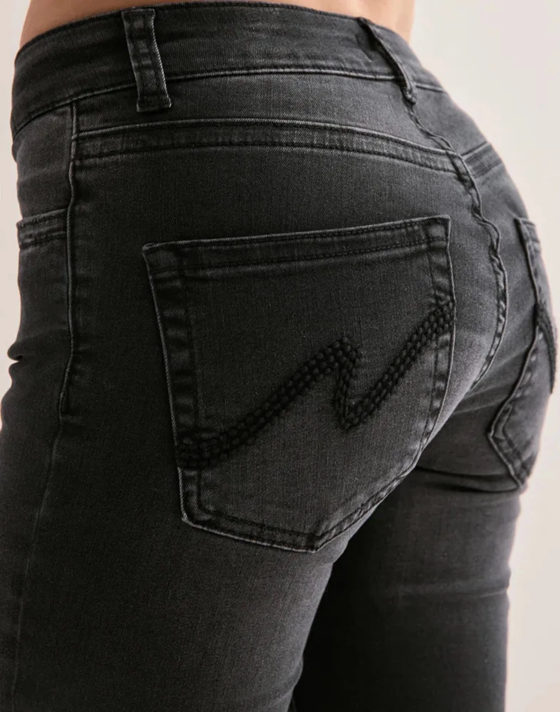 Svarta bootcut jeans med slitningar - 2