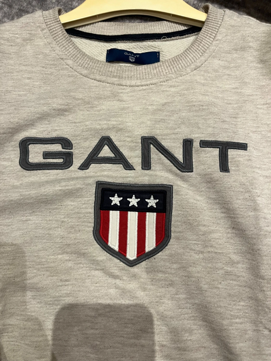 Beige sweatshirt från GANT  - 1