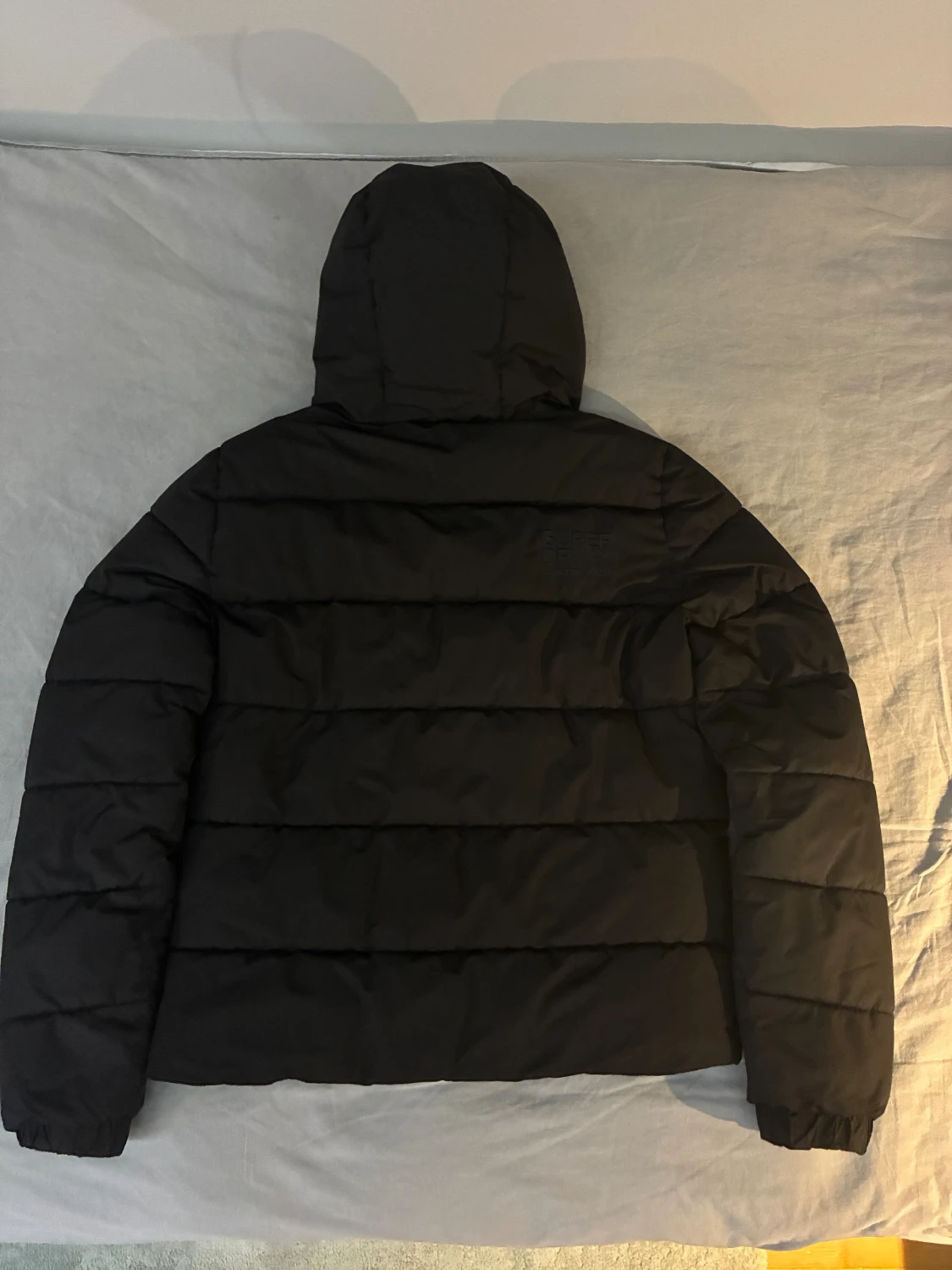 Svart pufferjacka från Superdry M - 2