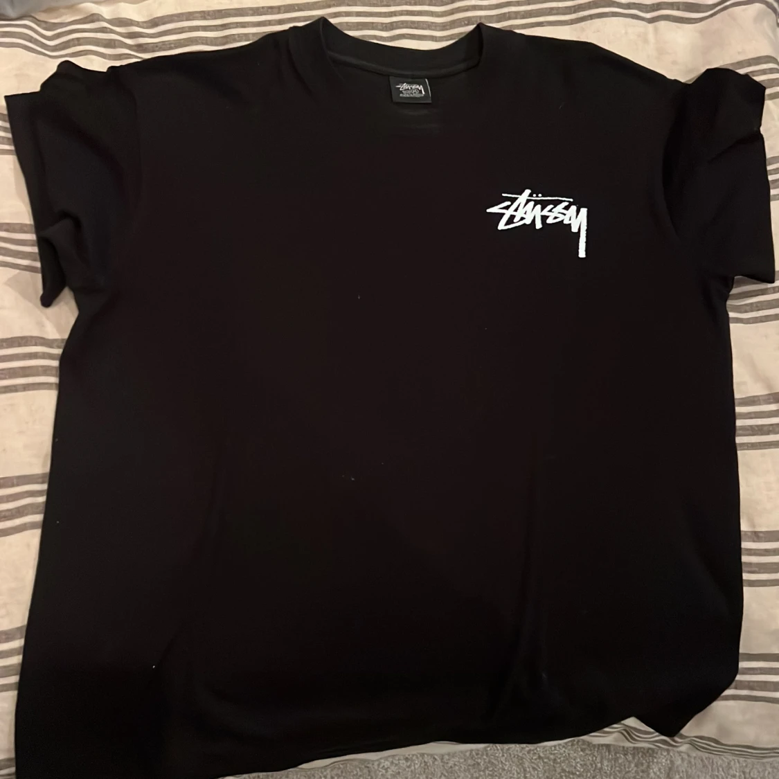 Svart Stüssy t-shirt med tärningar