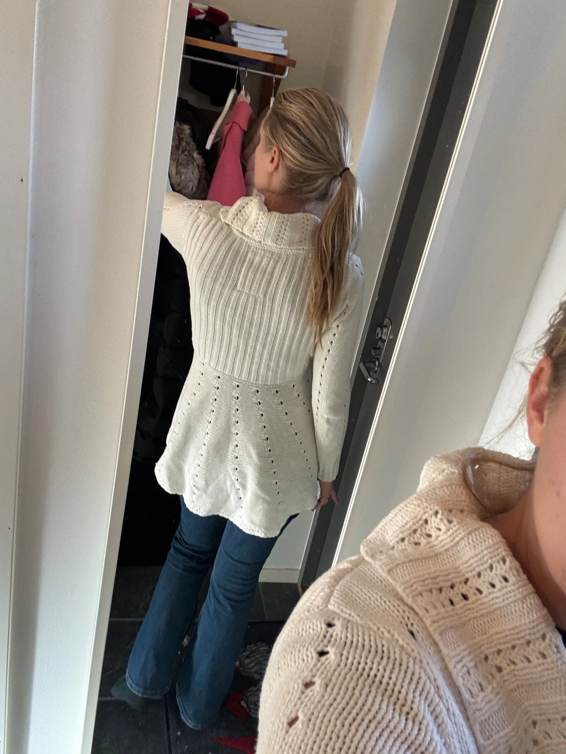 Vit omlottkofta med sjalkrage - 3