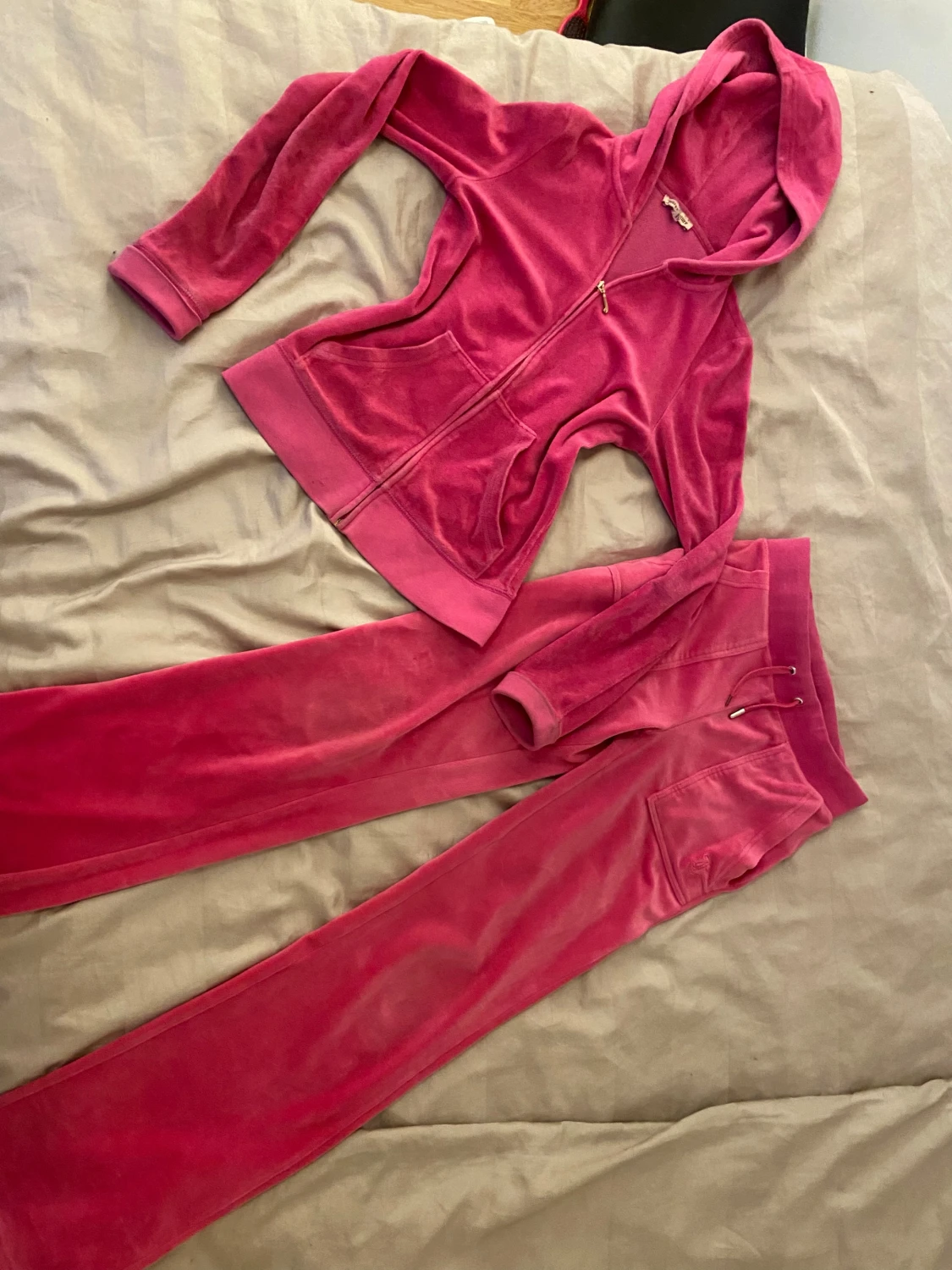 Juicy Couture rosa mjukiset