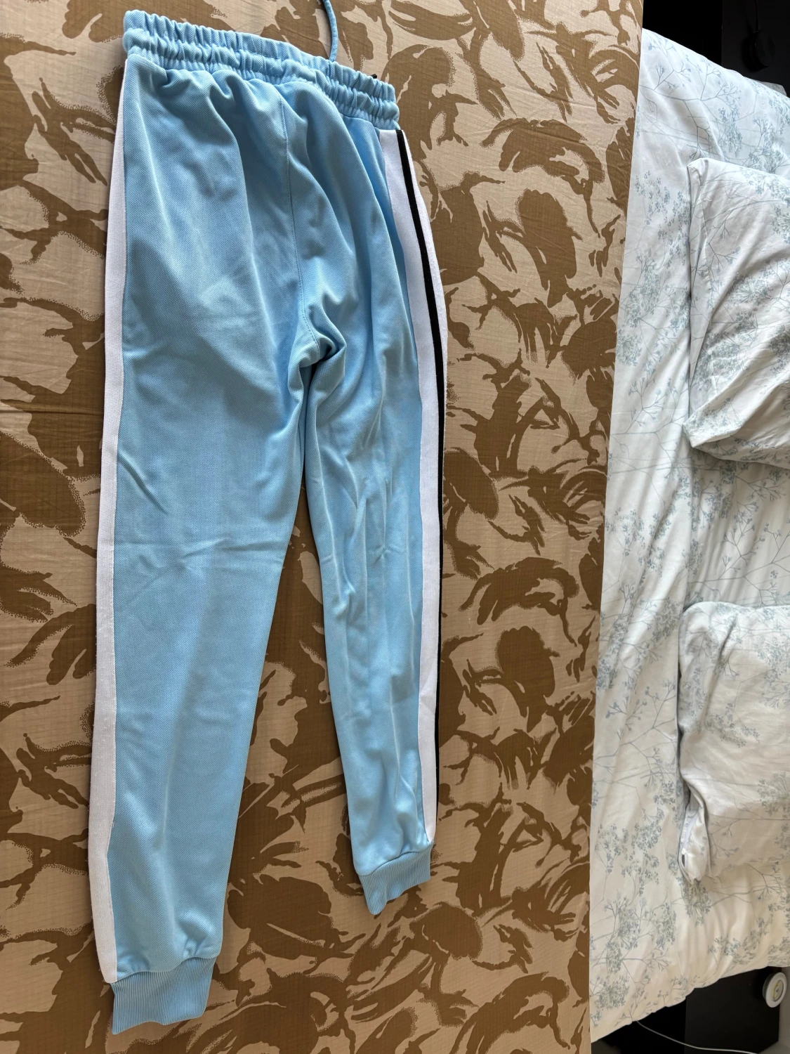 Palm Angels ljusblå mjukisbyxor - 3