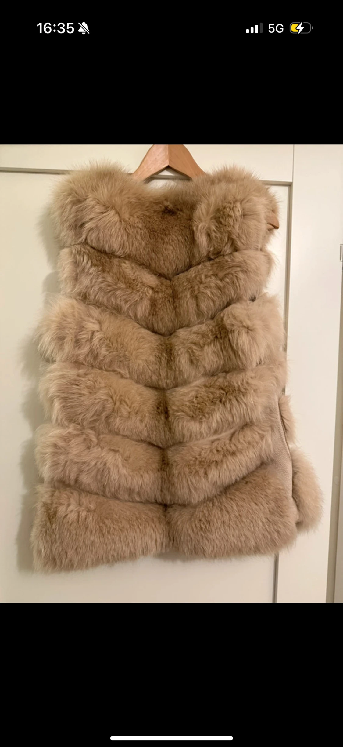 Beige fluffig pälsväst - 2