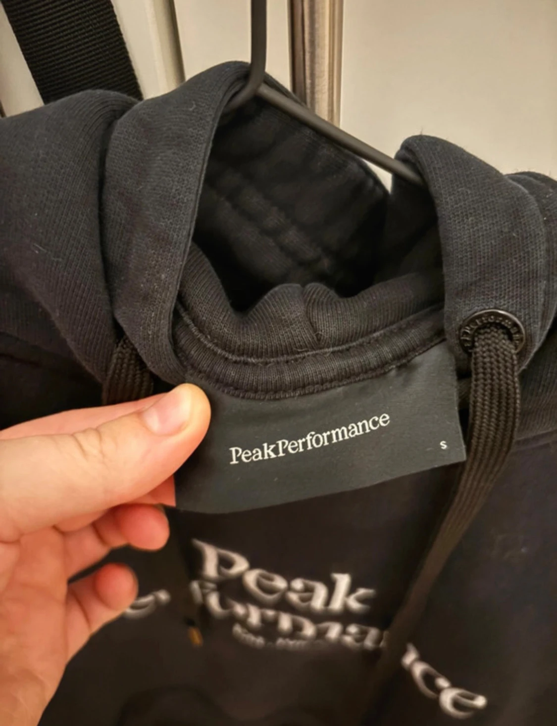 Svart hoodie Peak Performance S - 2