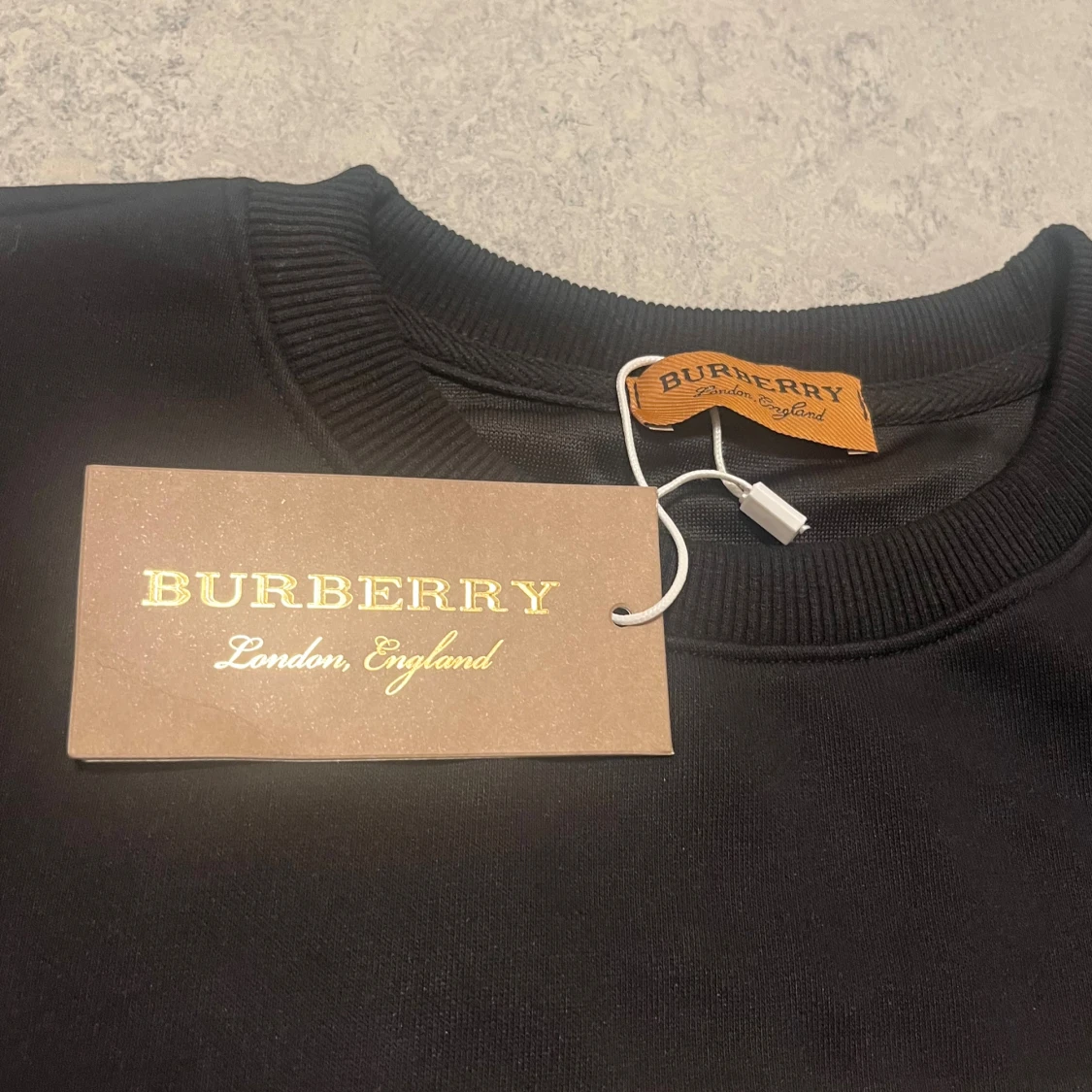 Svart Burberry sweatshirt med logga - 2