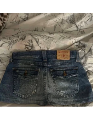 True religion kjol - Snygg true religion kjol