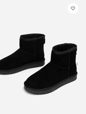 Svarta Uggs - Svarta uggs som nya använt en gång 