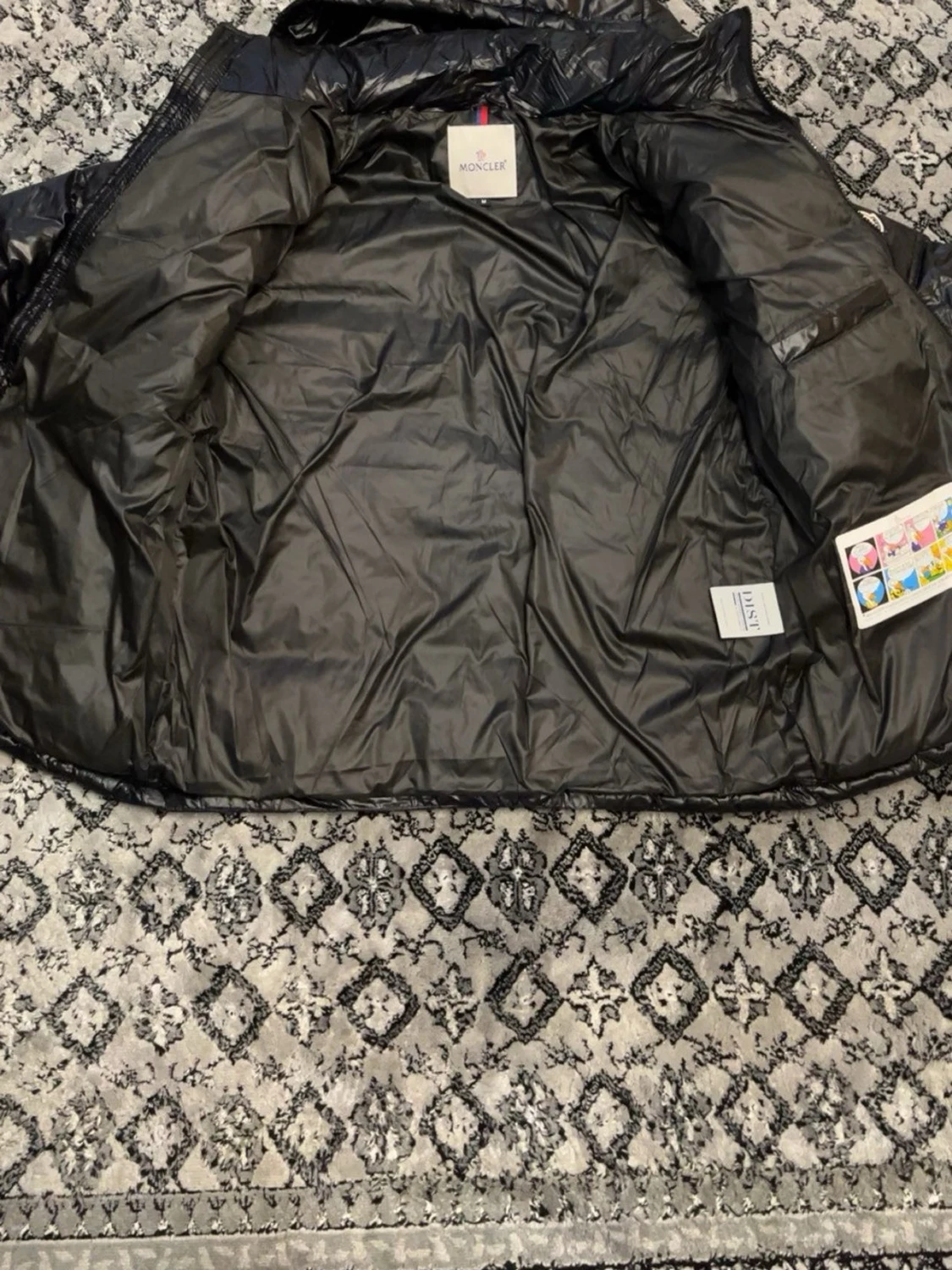 Svart Moncler pufferjacka med huva - 2