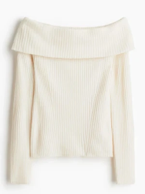 Offshoulder ribbad topp i ljus beige - Säljer denna fina off shoulder topp från H&M💗 säljer då den ej kommer till användning, använd en gång 💗 nypris 229:- mitt pris 129:-