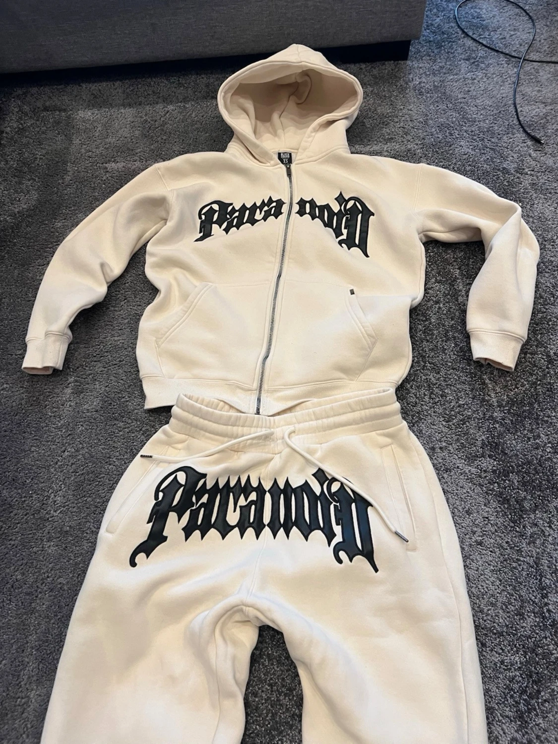 Crème vit tracksuit  - 6