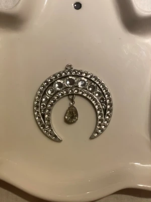 Berlock - Häftig alternativ berlock 