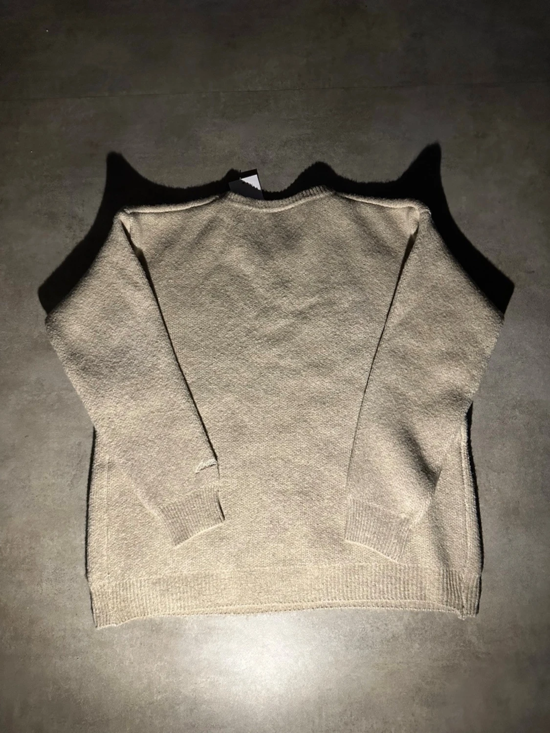 Beige stickad tröja med vit stjärna - 2