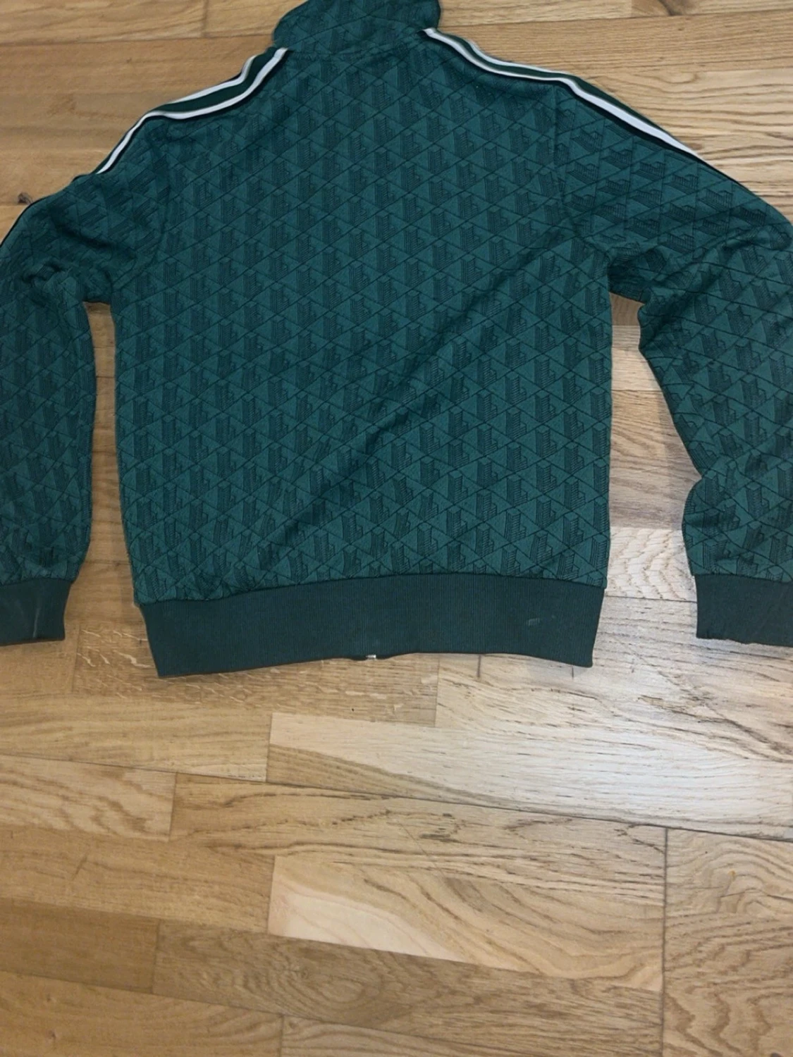 Grön tröja från Lacoste Regular Fit