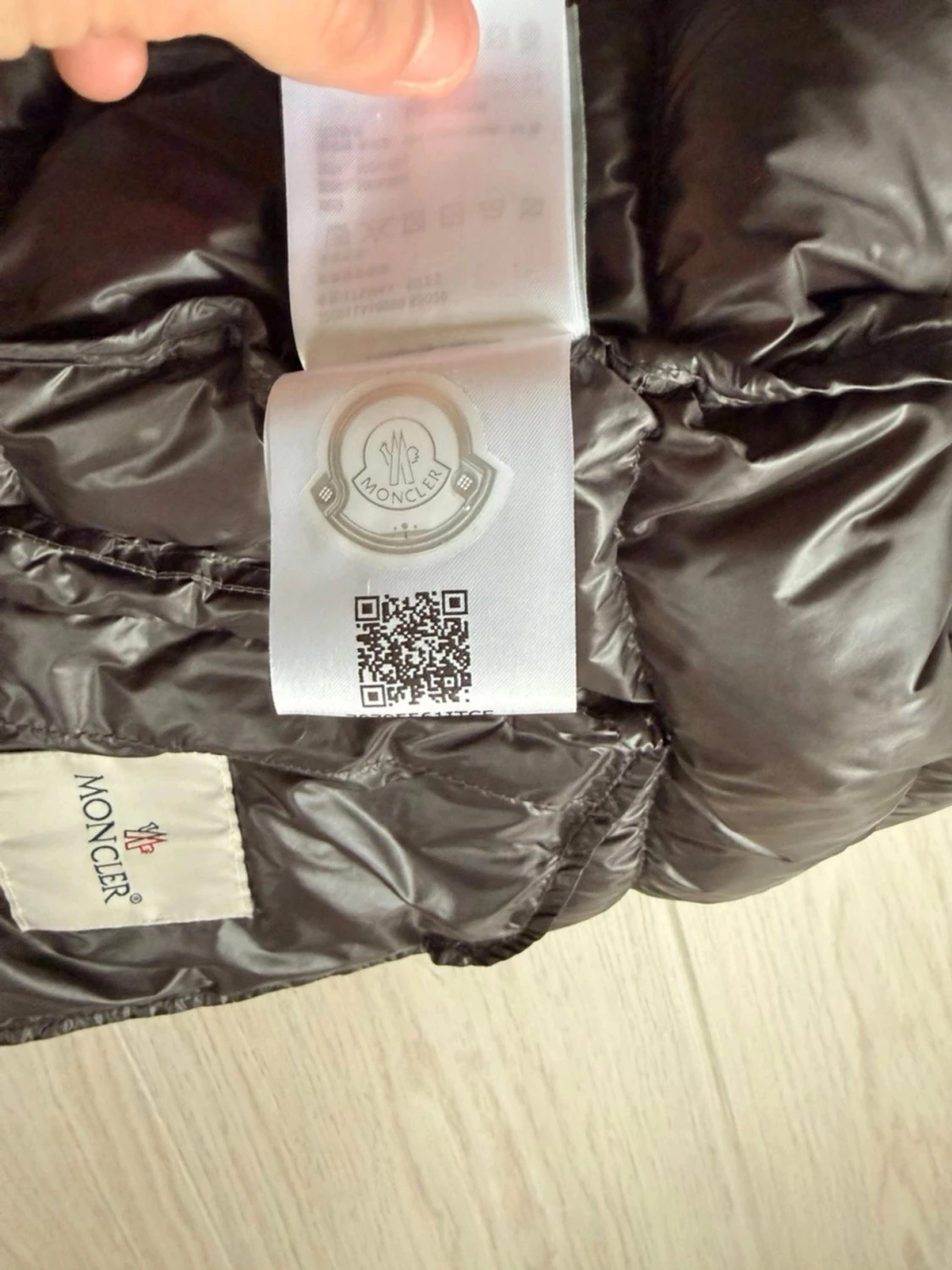 Mörkgrå dunjacka från Moncler - 3