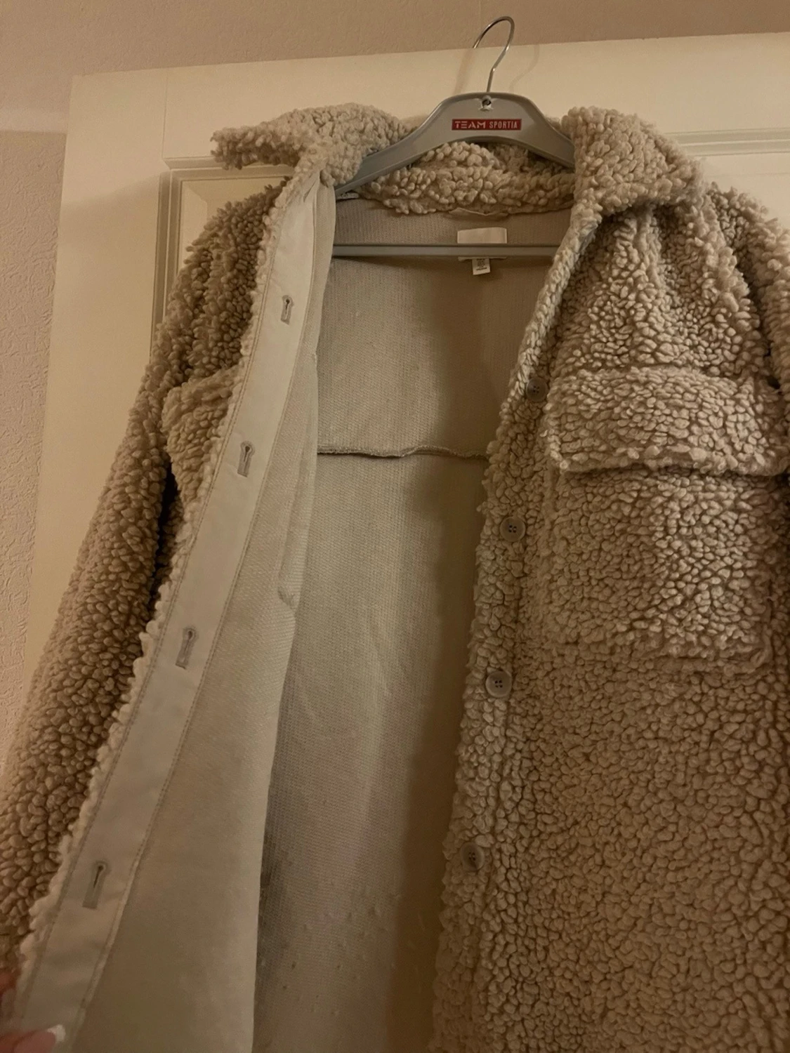 Beige teddyjacka från H&M - 2