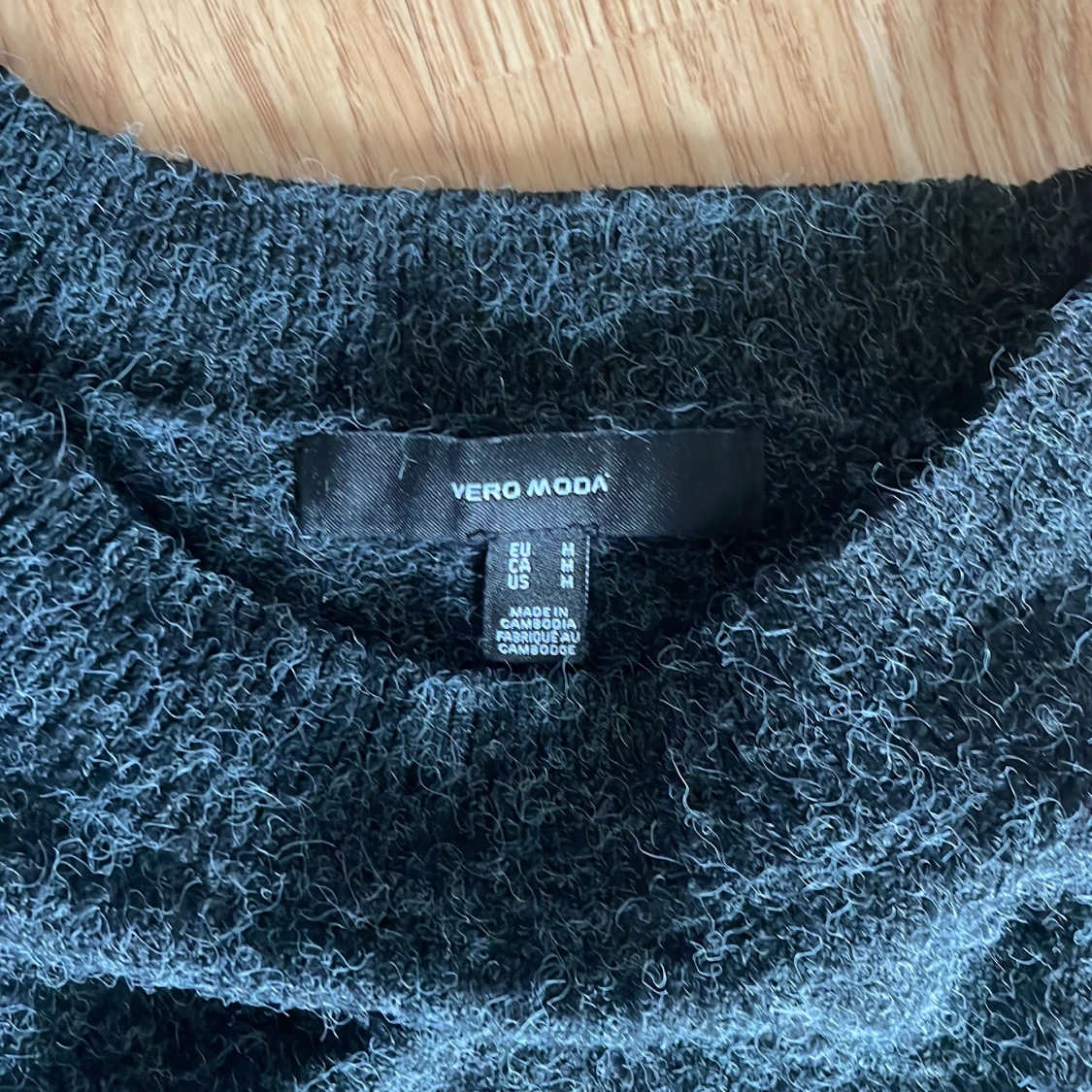 Svart stickad tröja från VERO MODA - 3