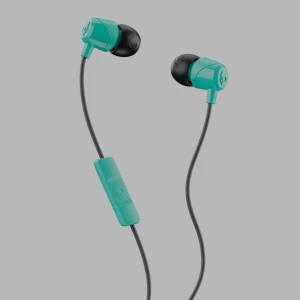 Skullcandy Jib In-Ear Hörlurar - Färgglada Skullcandy Jib in-ear hörlurar med kabel och inbyggd mikrofon. Snygg turkos design, bekväma silikontoppar och tydlig ljudkvalitet. Perfekt för musik och samtal. Inga synliga defekter eller slitage.