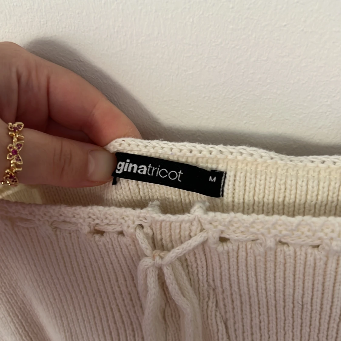 Stickad cremefärgad linnetopp Gina Tricot - 2