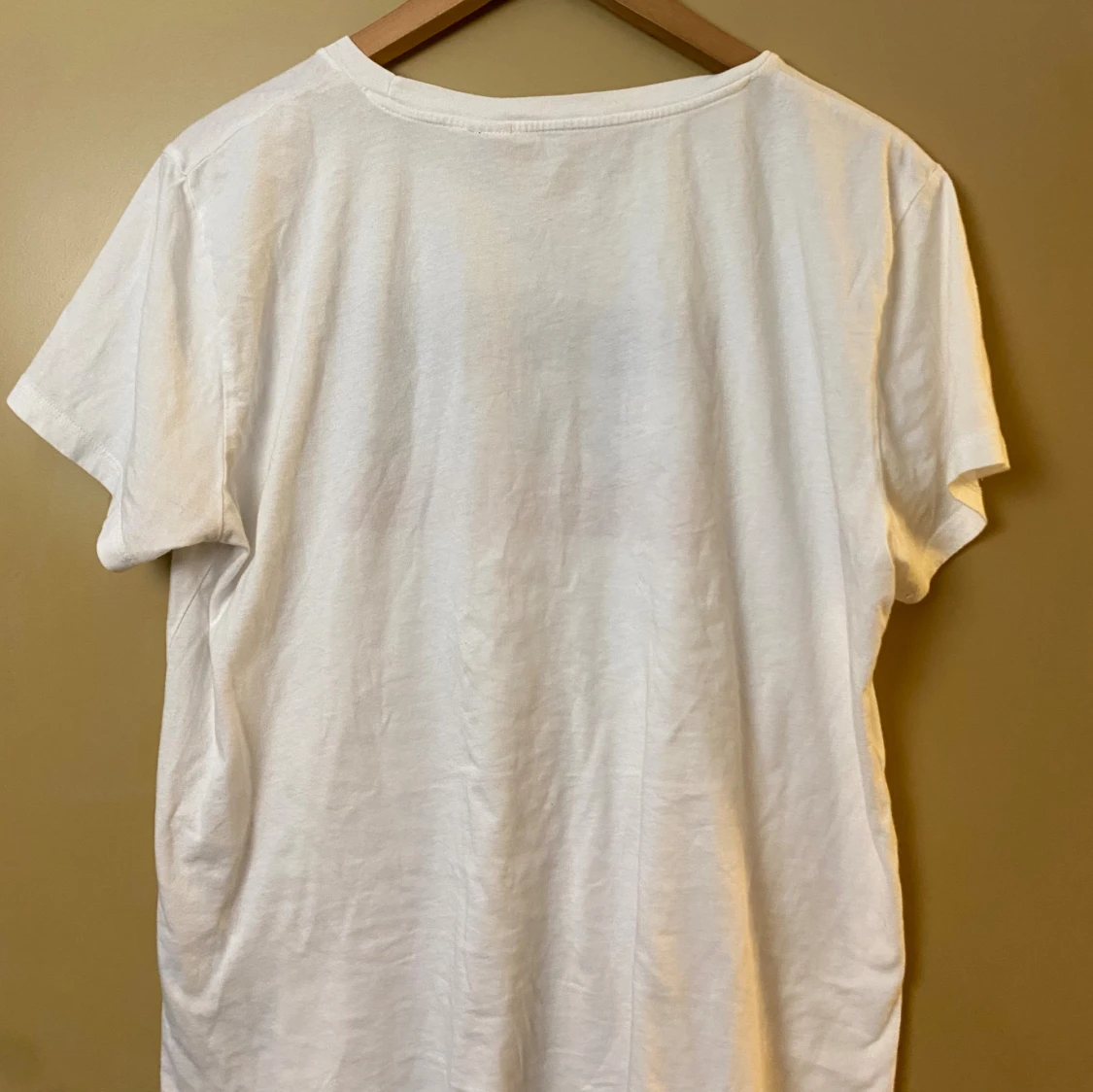 Vit Levi's t-shirt med logga - 2