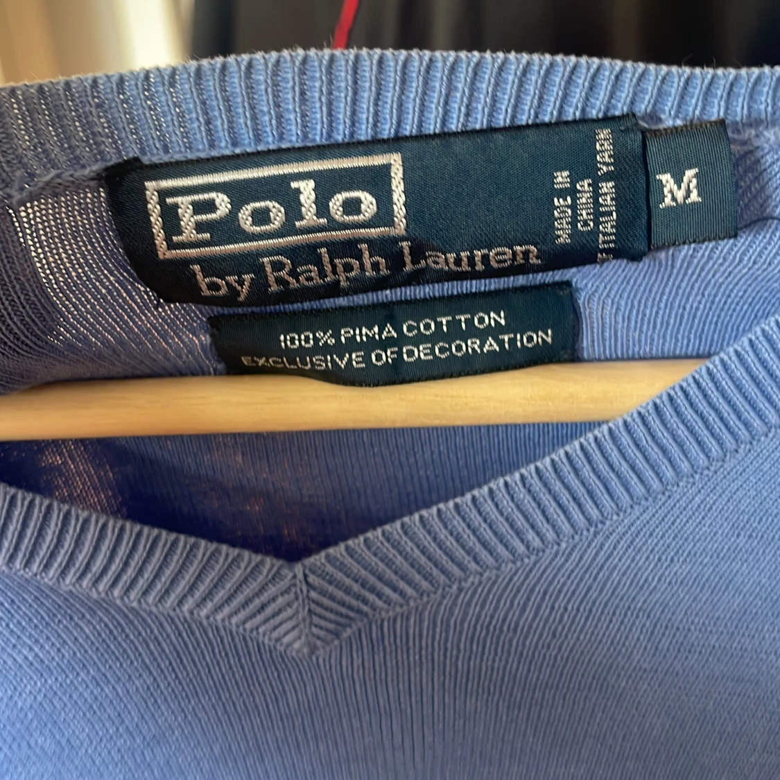 Blå v-ringad tröja från Polo Ralph Lauren - 2