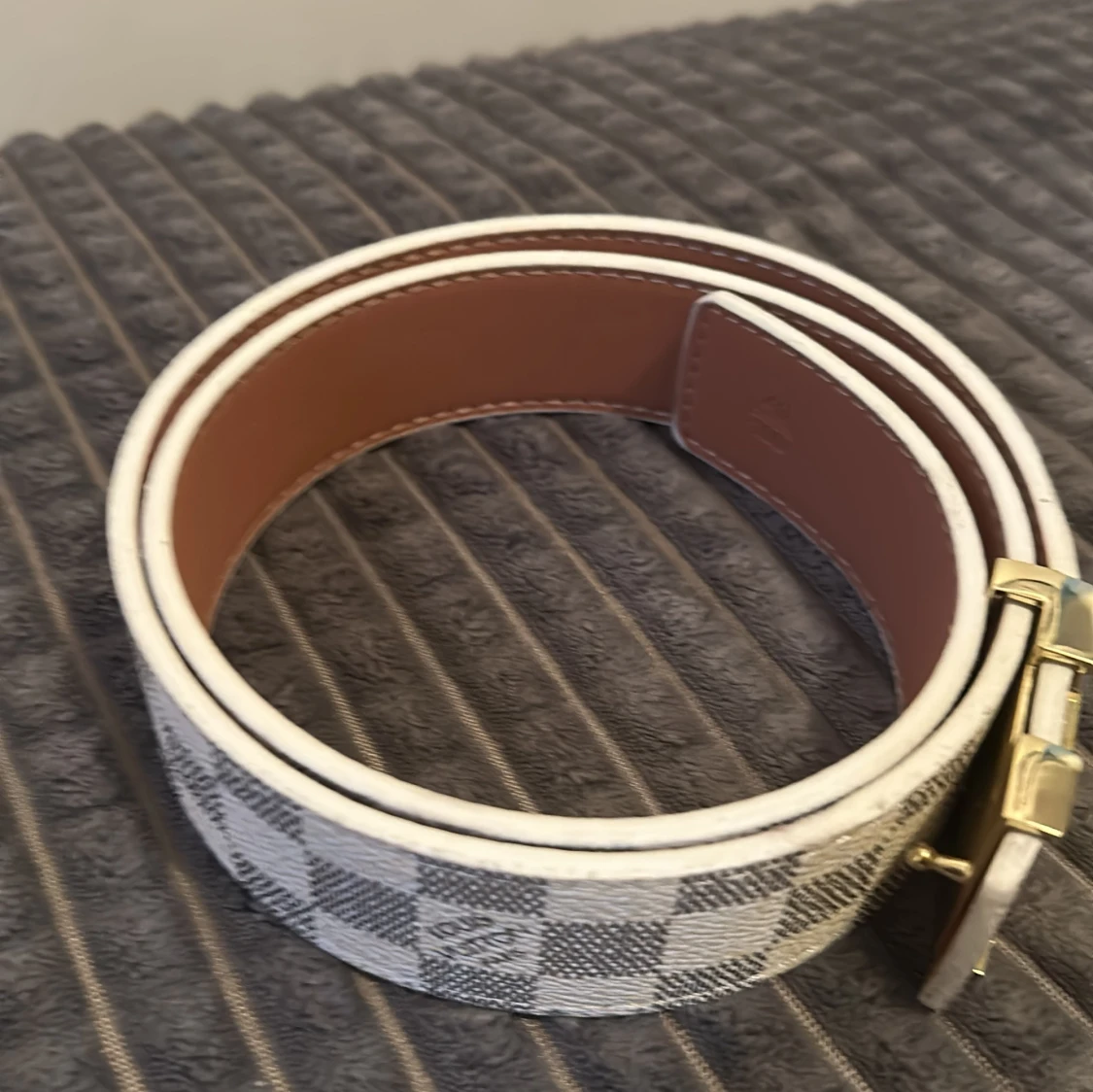 Vit-guld bälte  - 2