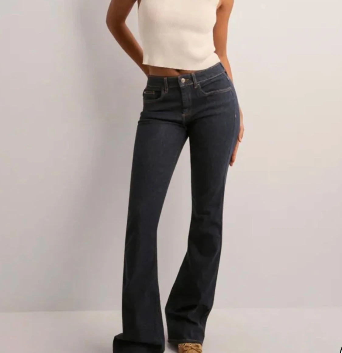 Mörkblå bootcut jeans från ONLY