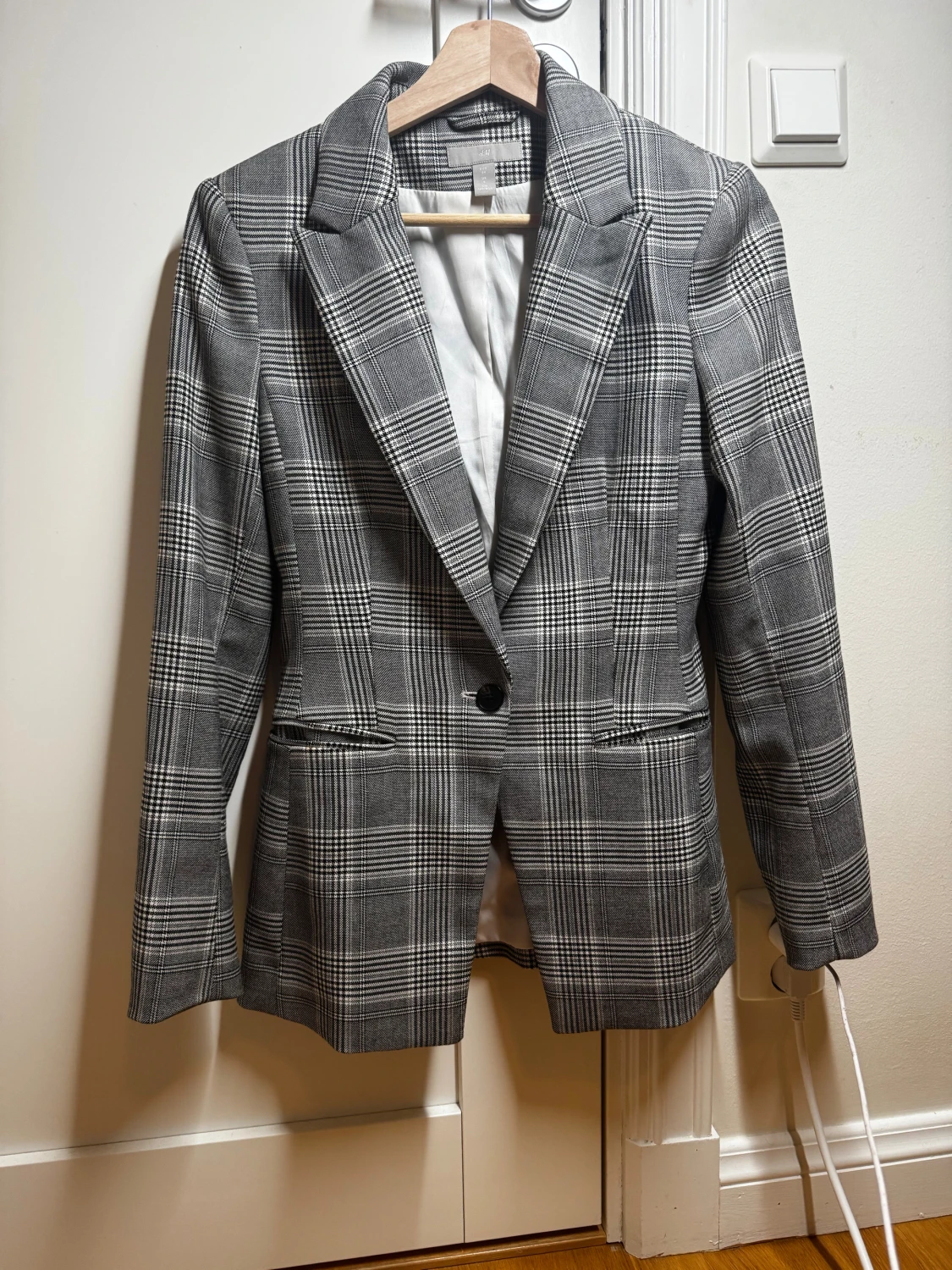 Grå rutig kavaj från H&M