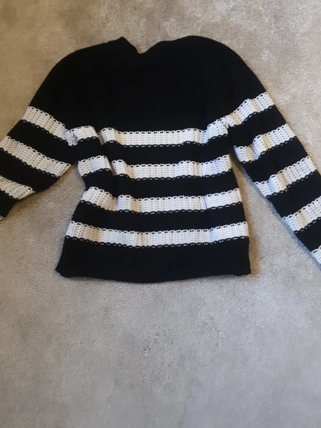 Randig svartvit stickad tröja Lindex - 2
