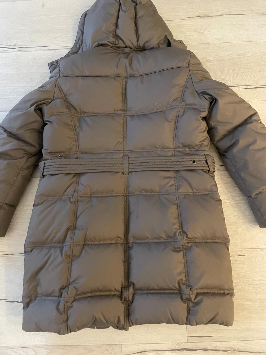 Ljusbrun lång dunjacka från Esprit - 4