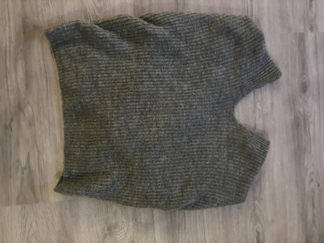 Grå stickad tröja från Even&Odd - 1