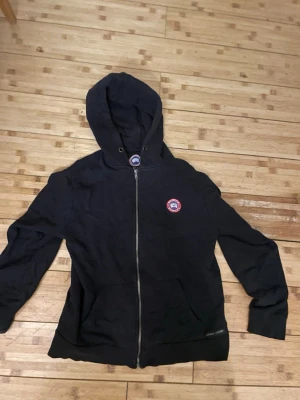 Canada goose luvtröja - Canada goose luvtröja